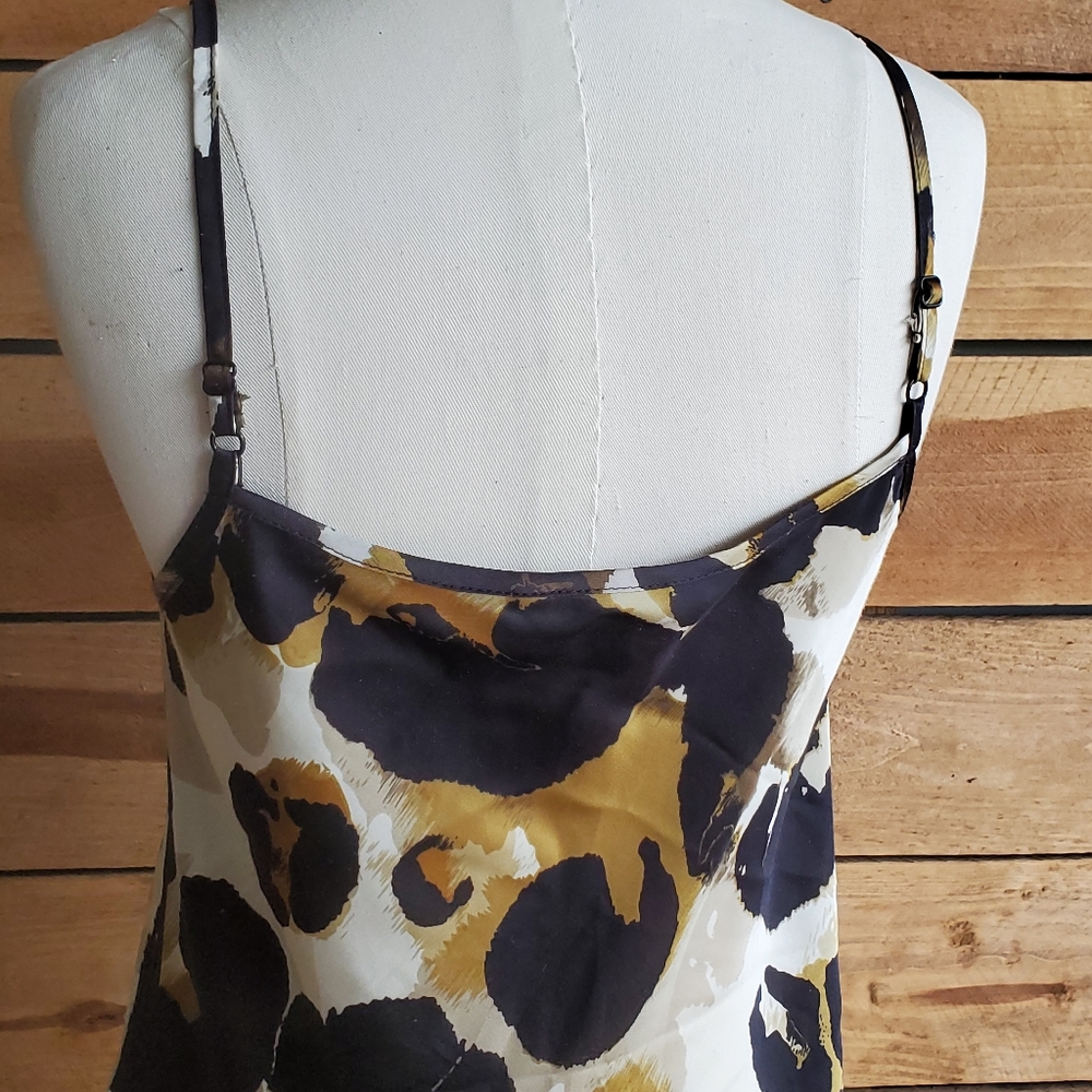 🤏 CAbi strap top - Picture 5 of 6